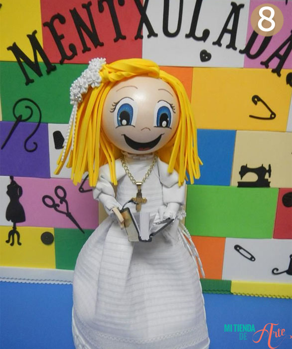 Niña de comunión personalizada como fofucha Fofucha de comunion niña, biblia
